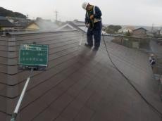 屋根高圧洗浄1.JPG