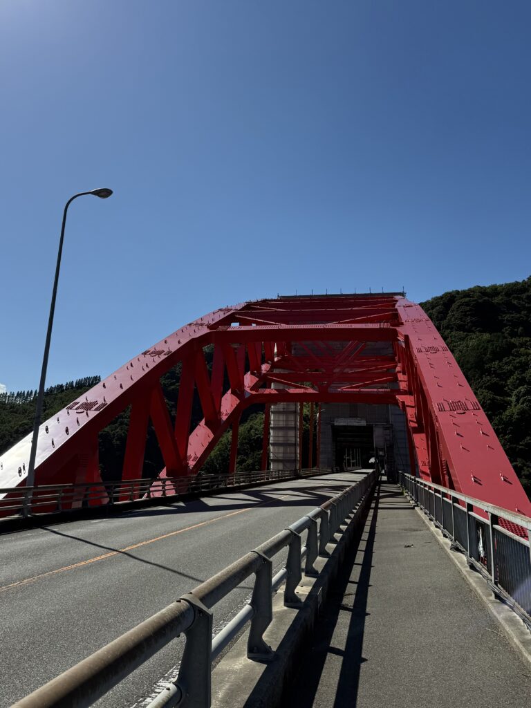 「干支大橋橋梁補修工事その３」より、只今、養生中です！！