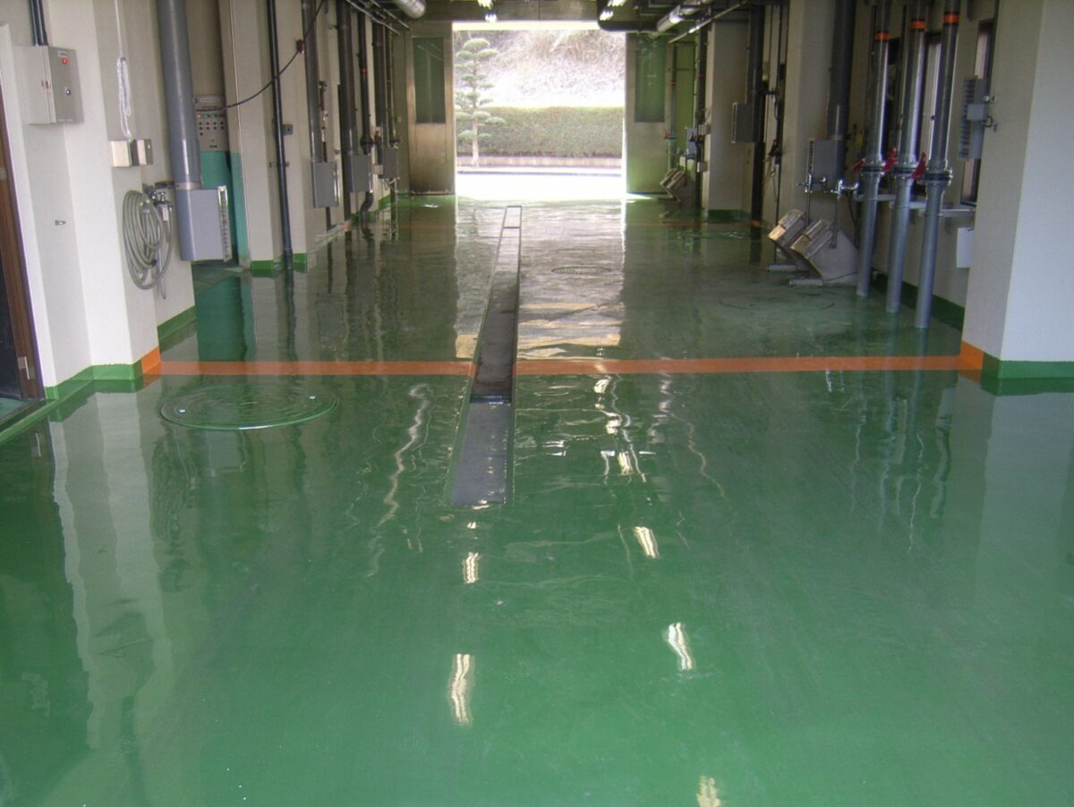 ★公共施設【工場床 補修塗装工事】