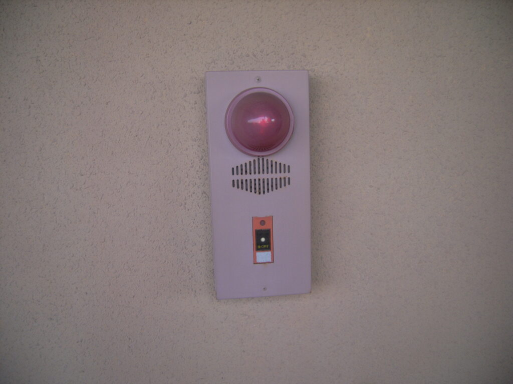 塗膜の劣化が進行しています
